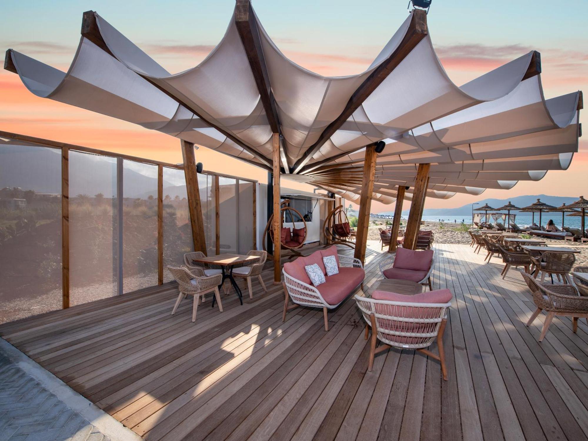 Ventale Island Breeze Resort Джорджополис Екстериор снимка